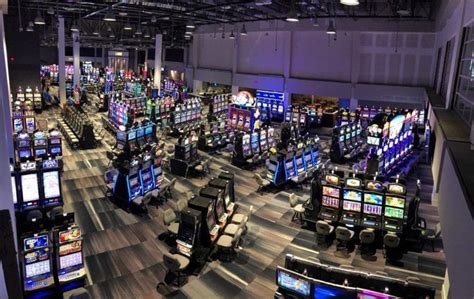 Elements Casino Victoria (View Royal) .